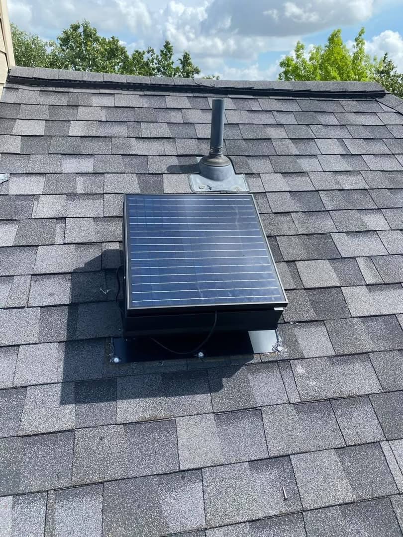 Installed Solar Fan 5564